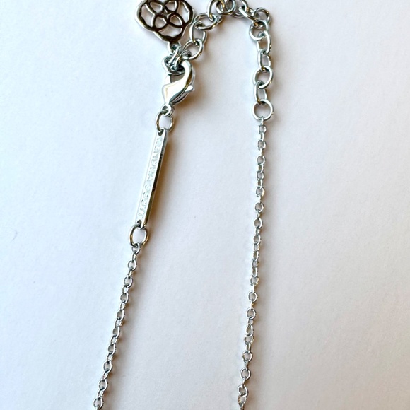 Kendra Scott Elisa pendant necklace red in silver tone - Picture 3 of 4